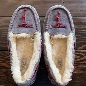 Women’s Ugg slippers size 9.